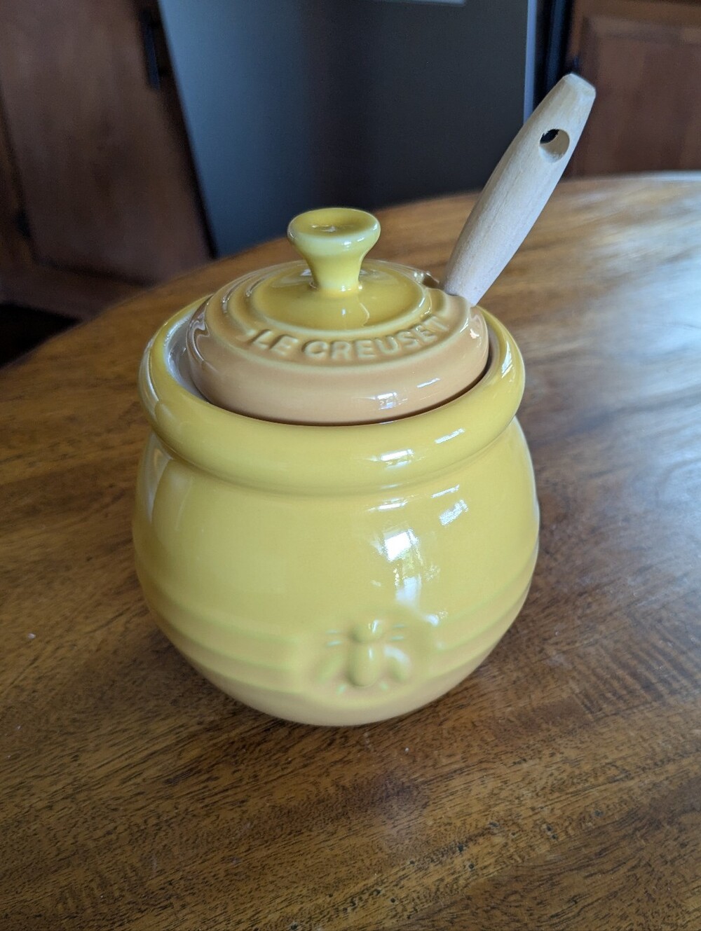 NWOT Le Creuset Yellow Stoneware Honey Pot with Wooden Spoon